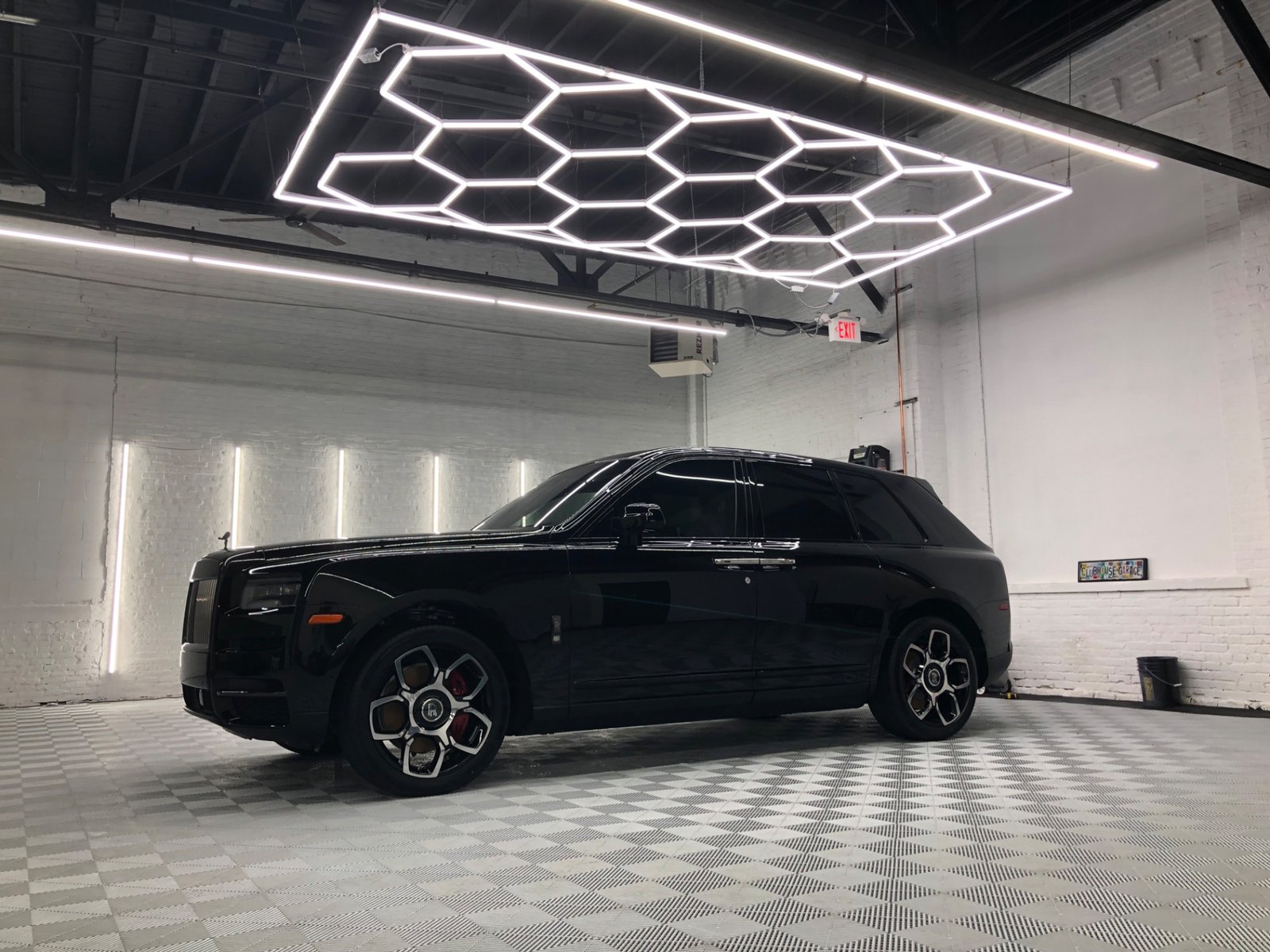 Used 2022 Rolls-Royce Black Badge Cullinan For Sale (3)