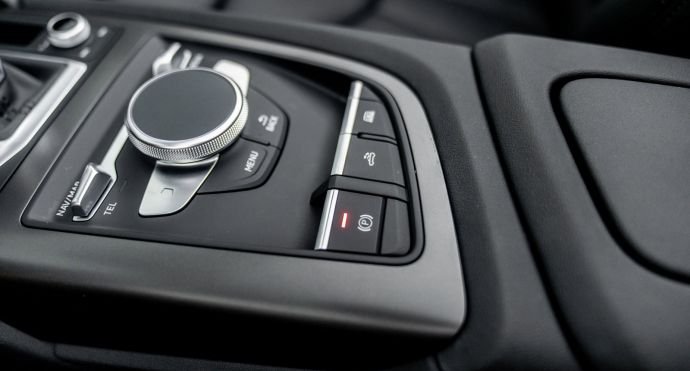 2022 Audi R8 Spyder – V10 performance For Sale (25)