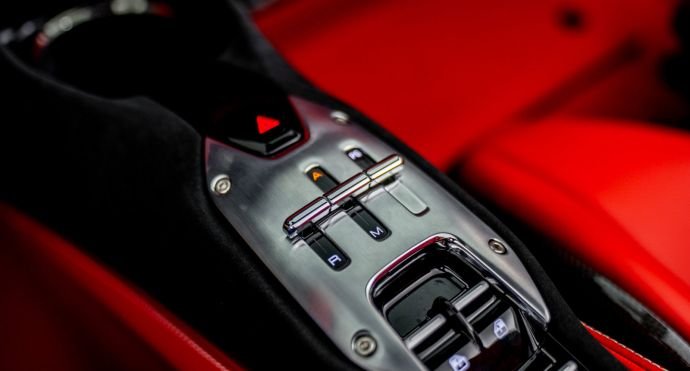 2022 Ferrari SF90 Spider For Sale (34)