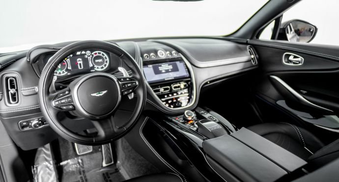 2023 Aston Martin DBX For Sale (46)