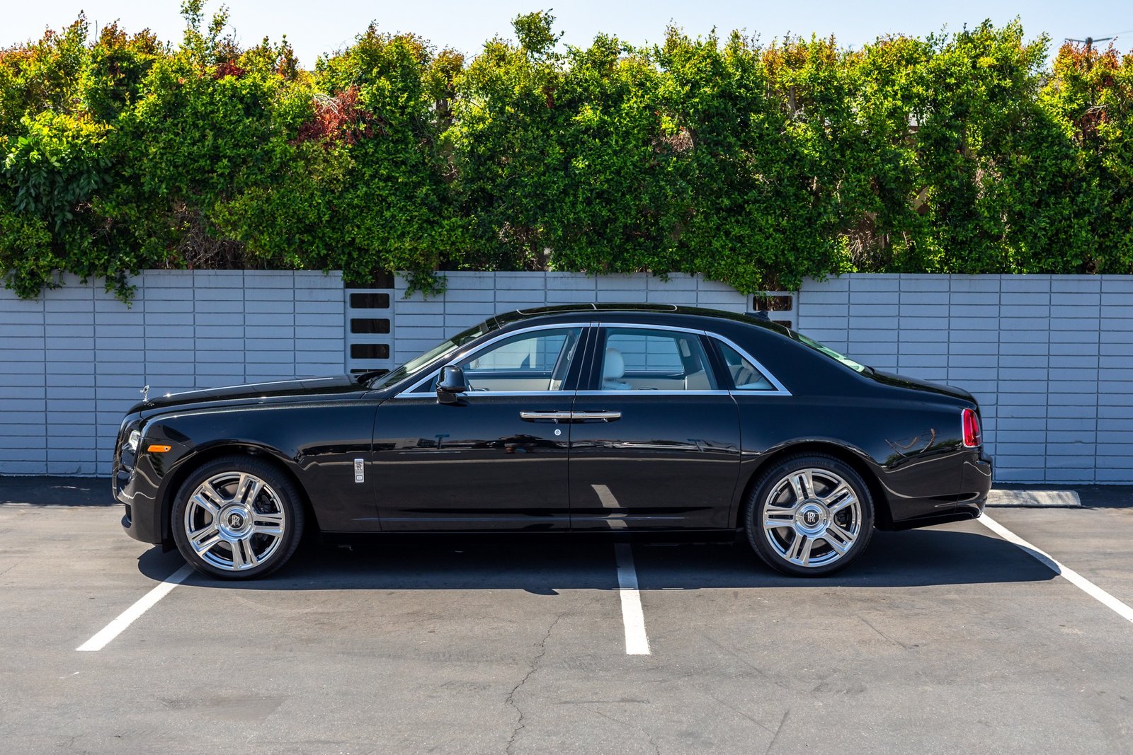 Used 2015 Rolls-Royce Ghost For Sale (16)