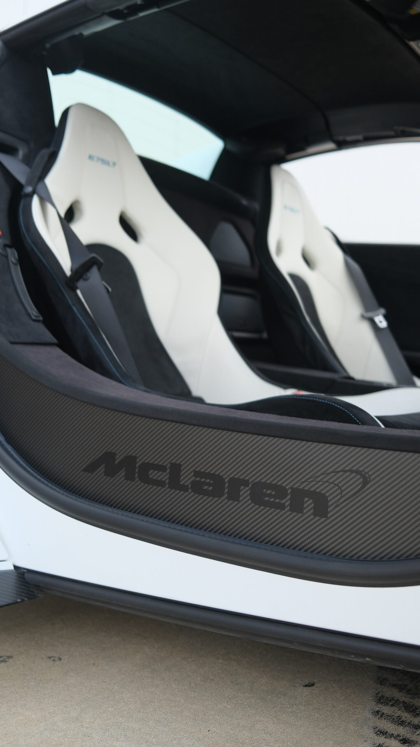 Used 2016 McLaren 675LT Spider For Sale (33)