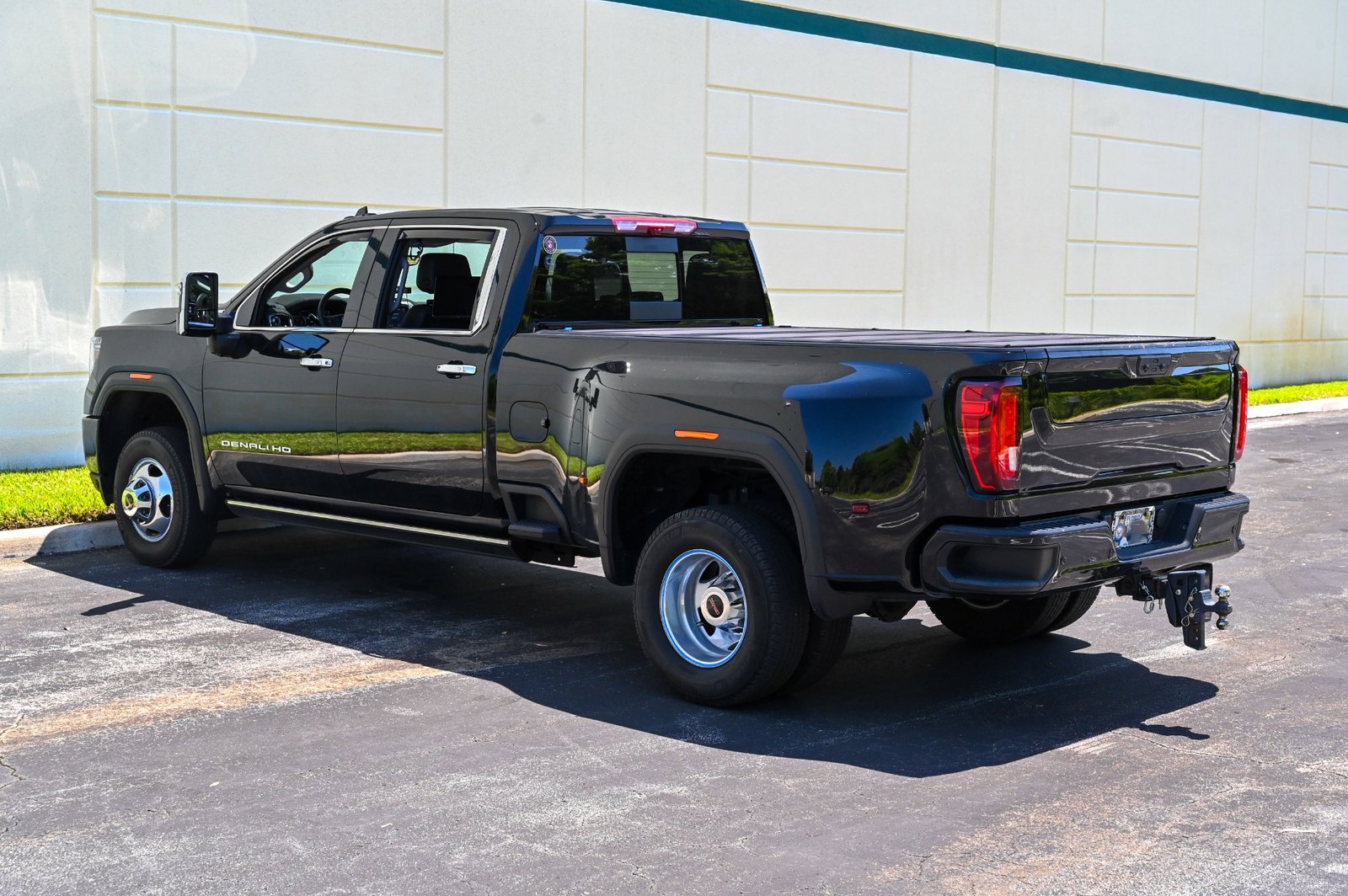 Used 2023 GMC Sierra 3500HD For Sale (12)