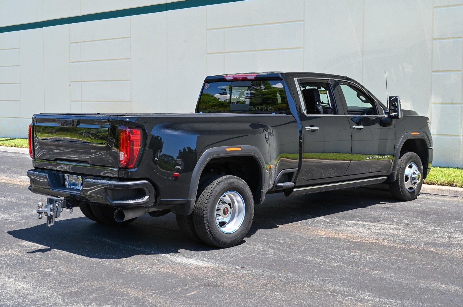 Used 2023 GMC Sierra 3500HD For Sale (14)