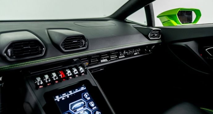 2021 Lamborghini Huracan EVO For Sale (26)