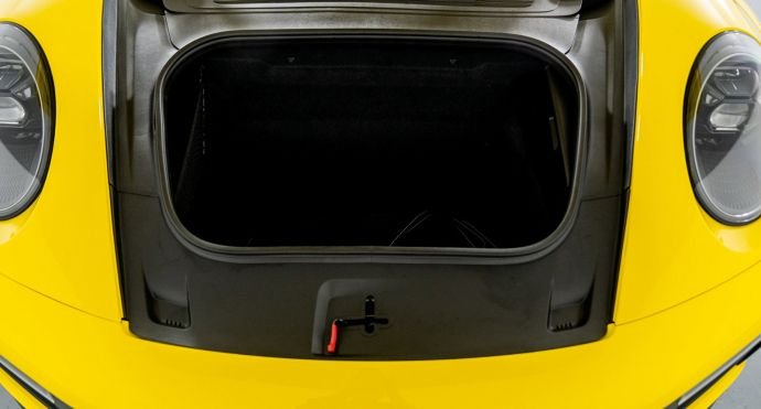 2022 Porsche 911 – Targa 4 GTS For Sale (18)