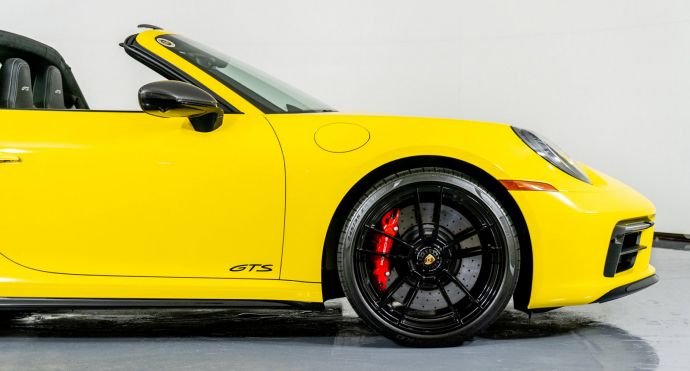 2022 Porsche 911 – Targa 4 GTS For Sale (37)