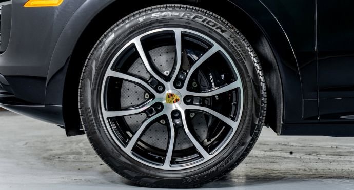 2022 Porsche Cayenne Turbo S E-Hybrid For Sale (12)