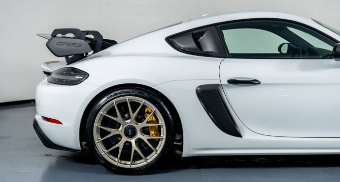 2023 Porsche 718 Cayman – GT4 RS WEISSACH For Sale (45)