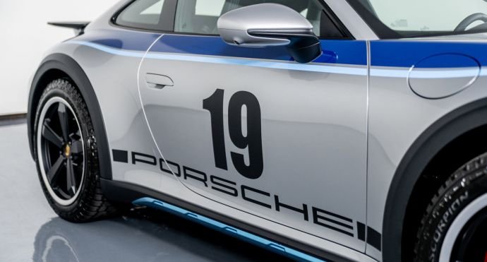 2023 Porsche 911 – Dakar For Sale (11)