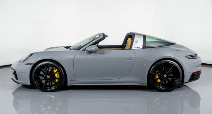 2023 Porsche 911 – Targa 4 GTS For Sale (16)