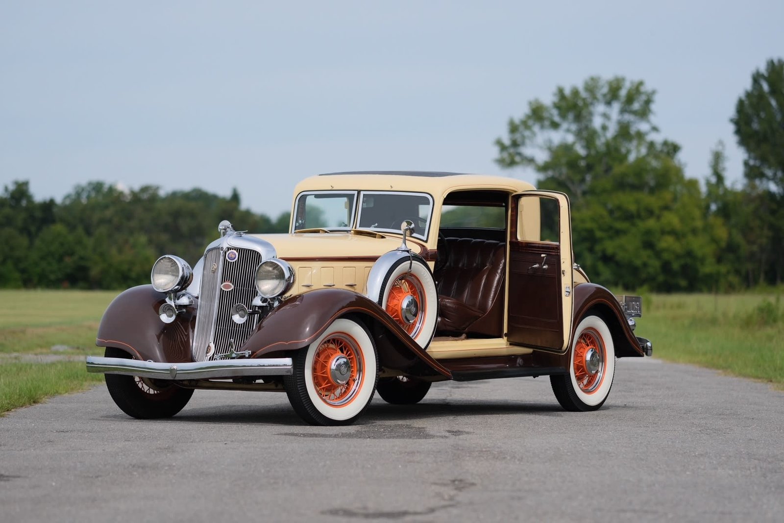 1933 Chrysler Royal 8 Coupe For Sale (10)