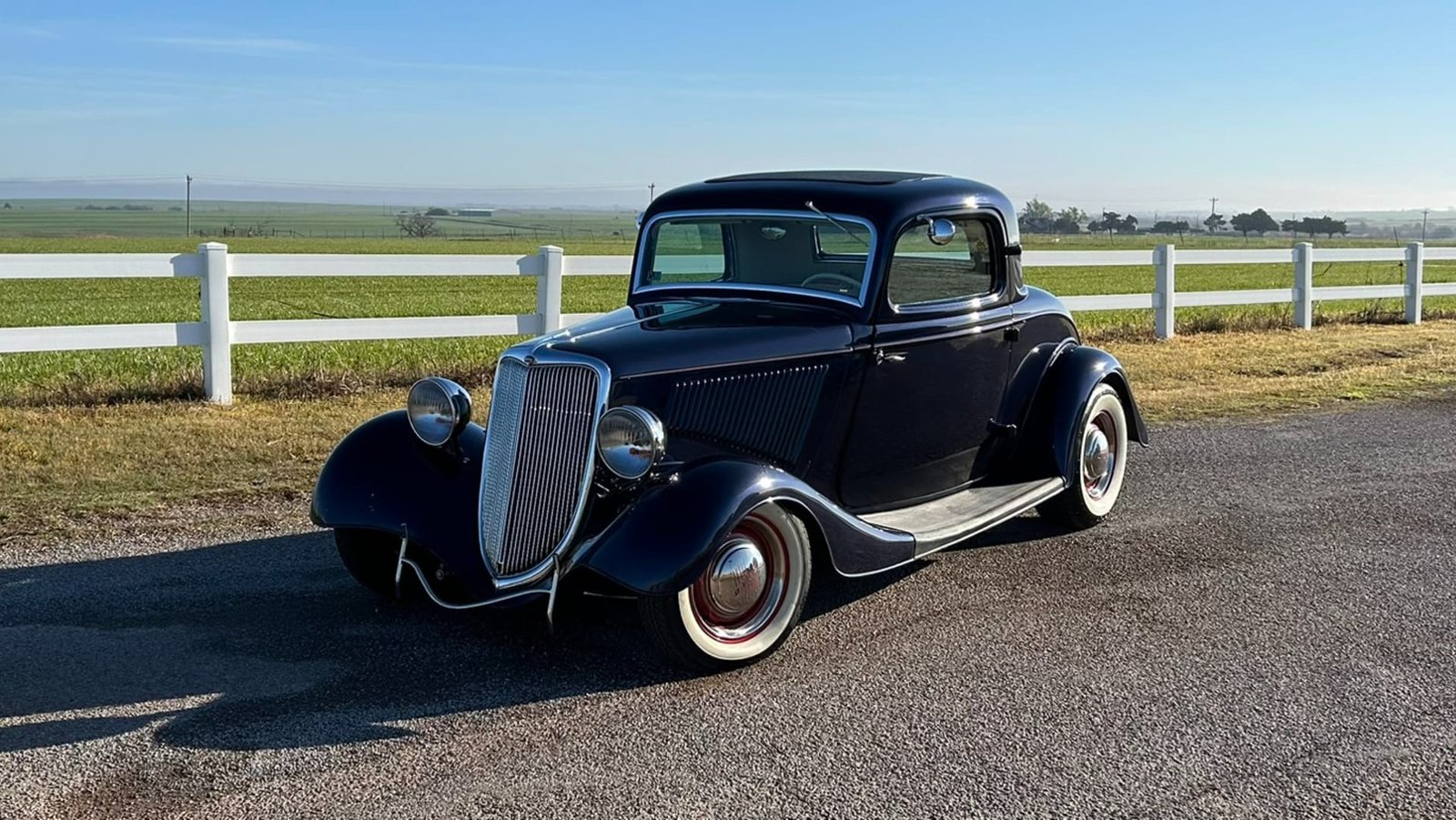 1934 Ford 3-Window Coupe For Sale (11)