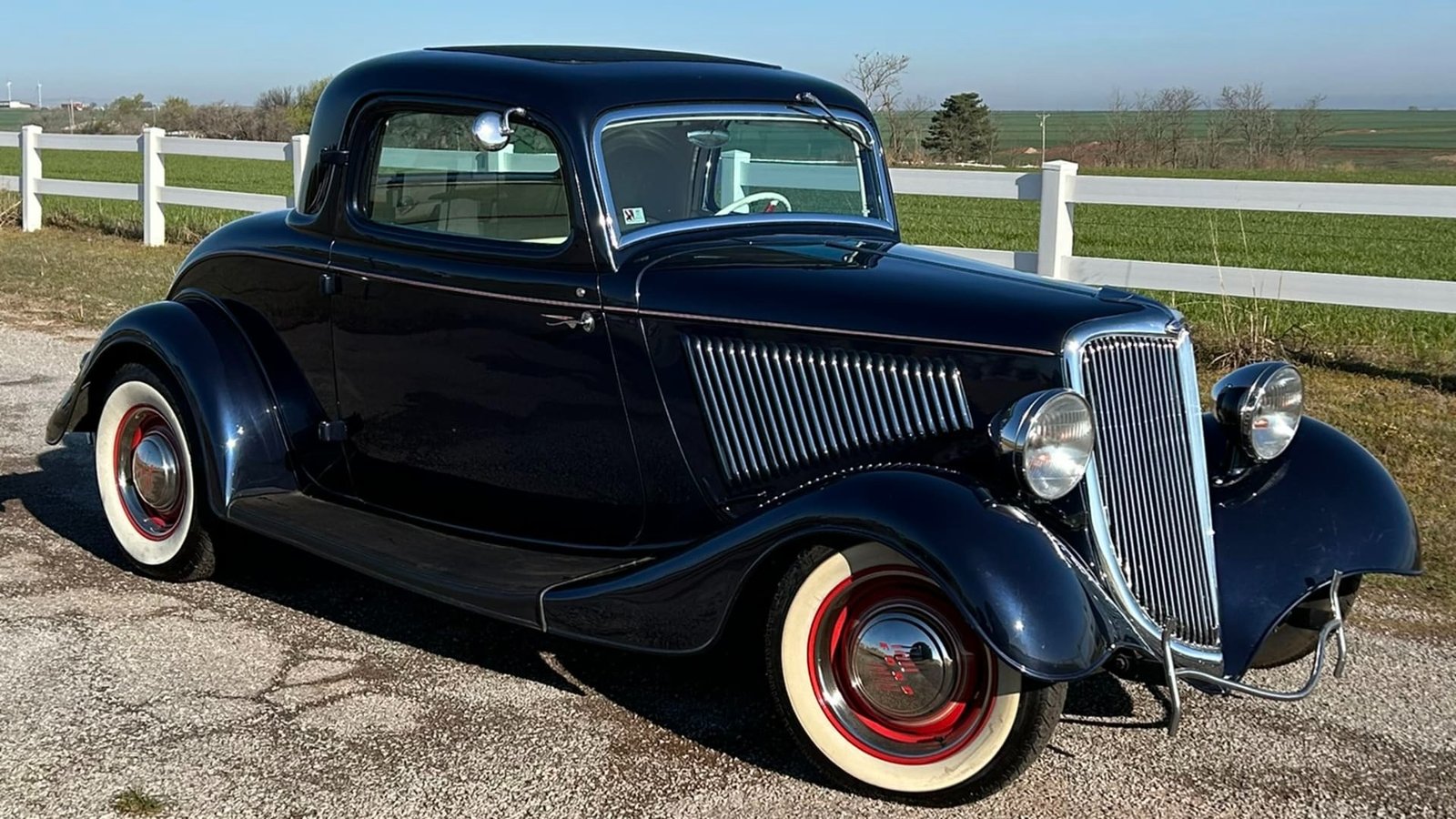 1934 Ford 3-Window Coupe For Sale (13)