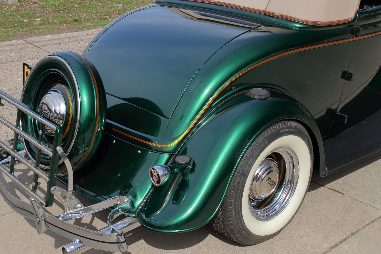 1934 Ford Custom Cabriolet For Sale (43)