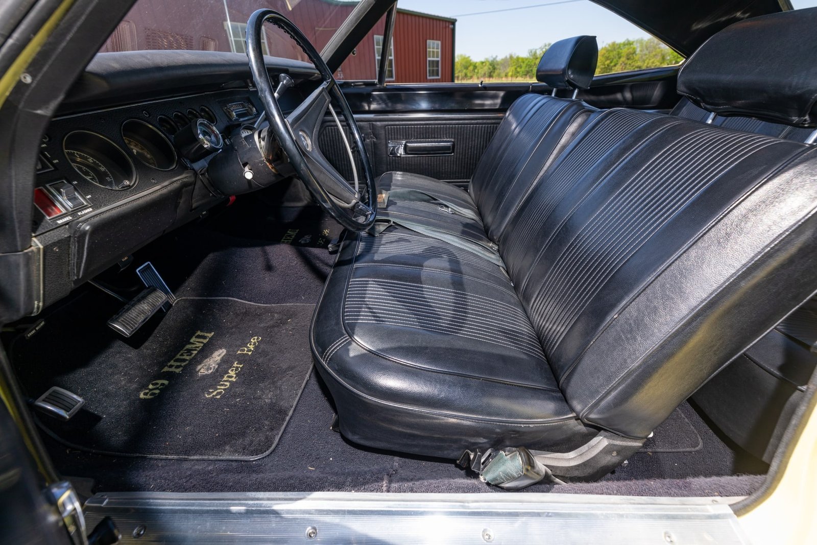 1969 Dodge Hemi Super Bee Hardtop (16)