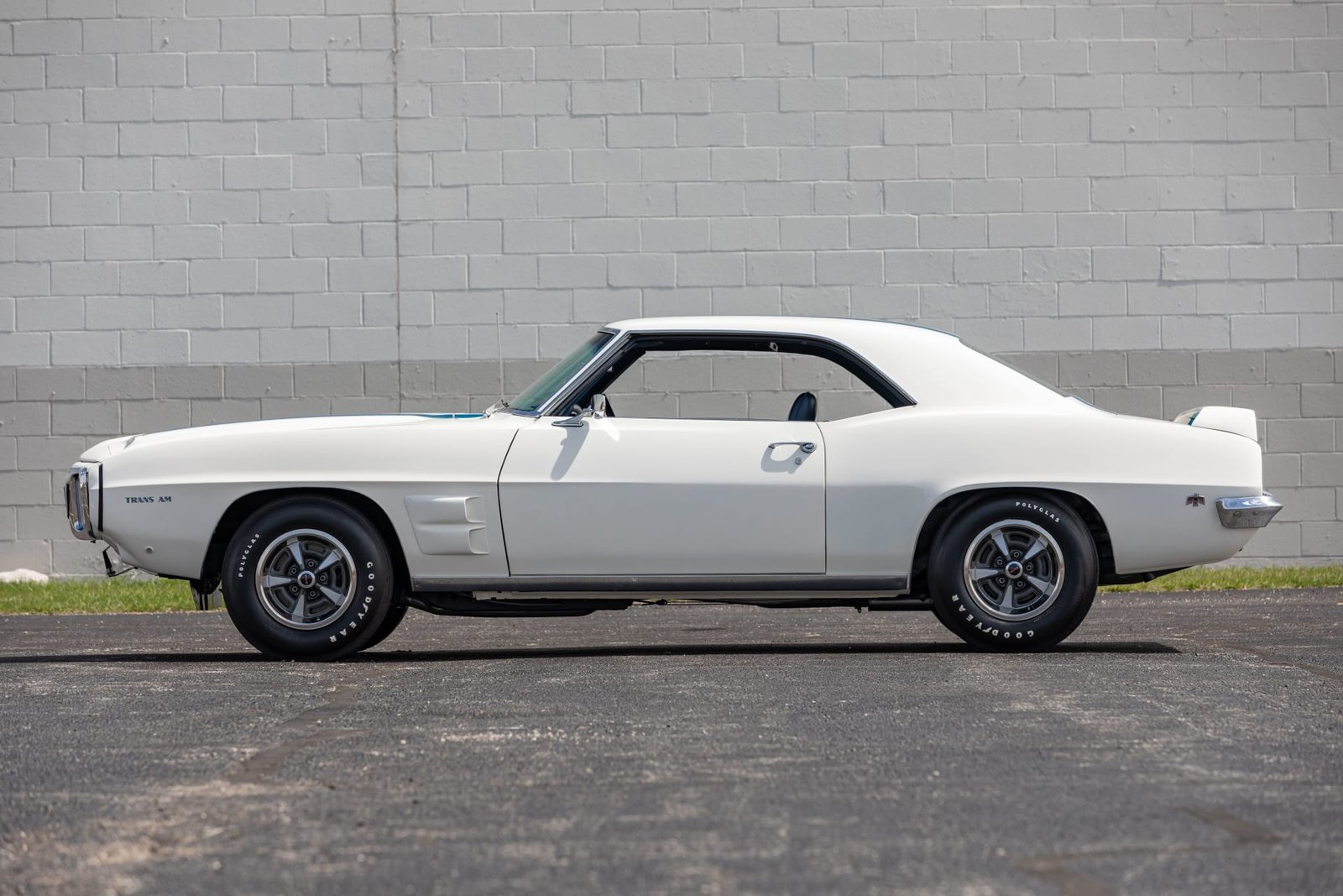 1969 Pontiac Trans Am Ram Air IV For Sale (2)