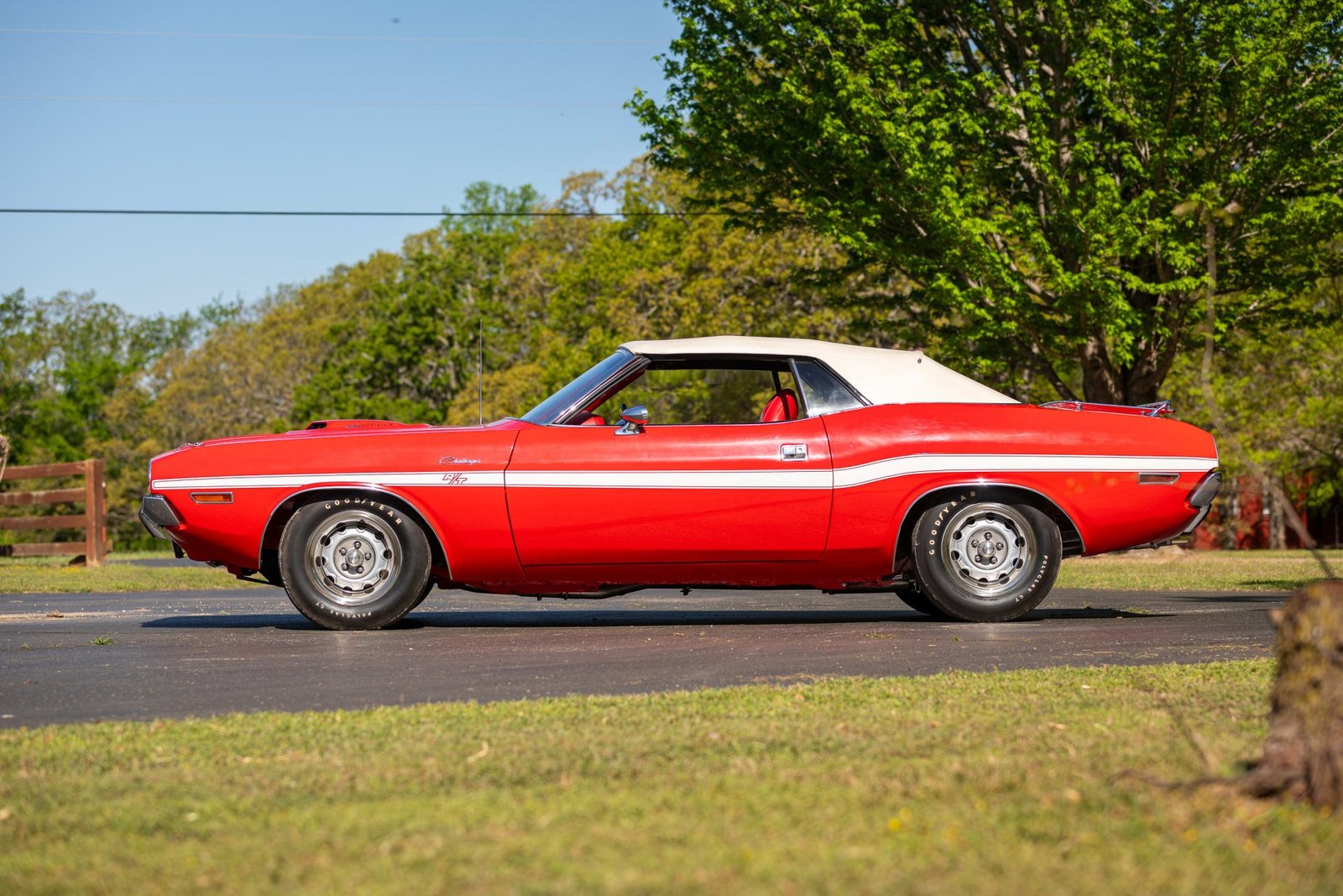 1970 Dodge Challenger RT Convertible (28)