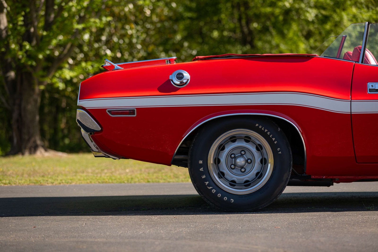 1970 Dodge Challenger RT Convertible (33)