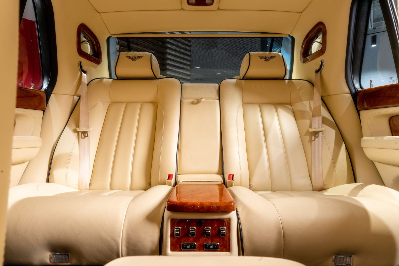2009 Bentley Arnage Red Label Sedan (17)