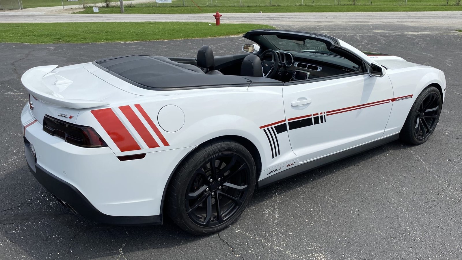 2015 Chevrolet Camaro ZL1 Convertible (5)