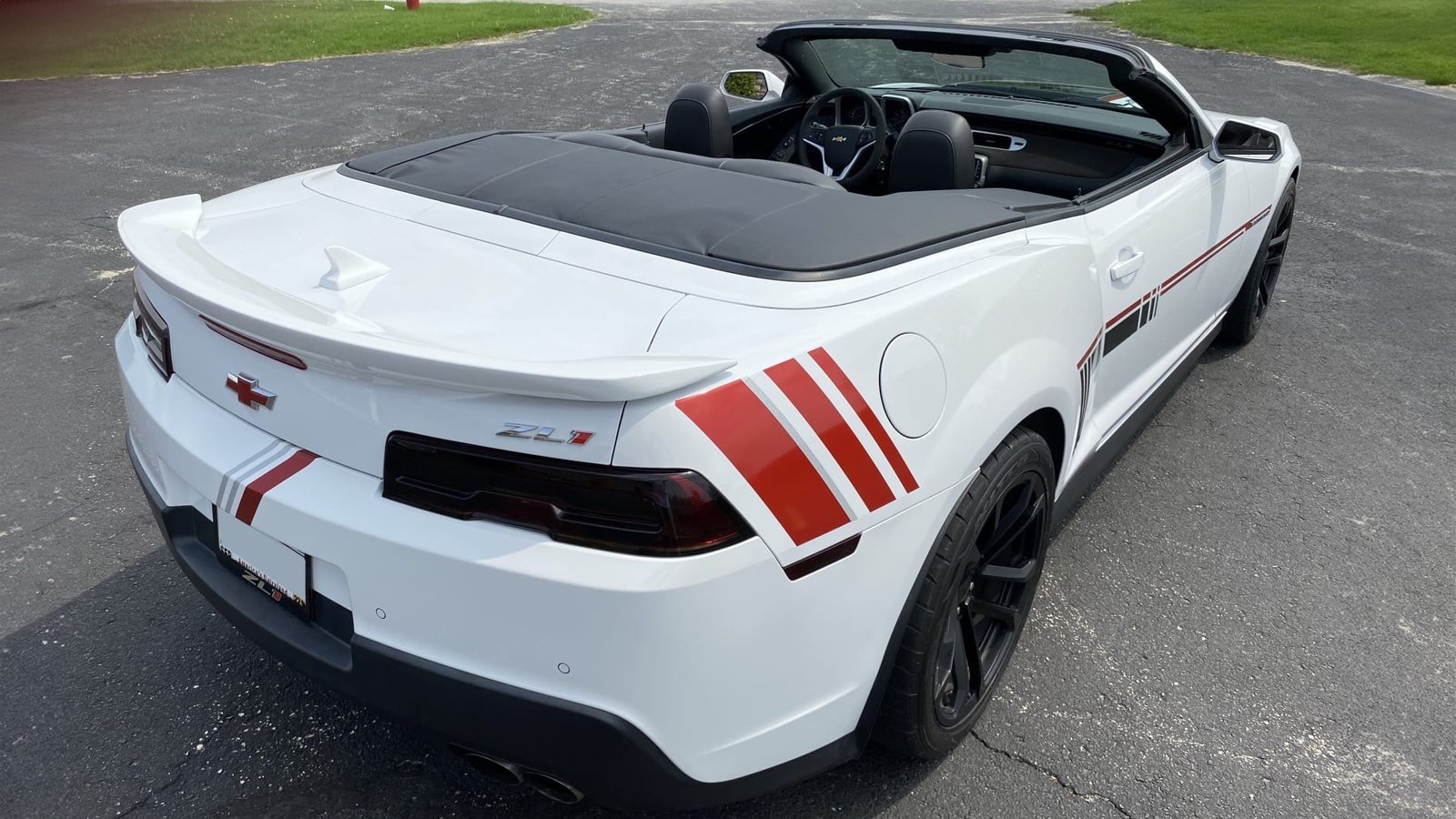 2015 Chevrolet Camaro ZL1 Convertible (8)