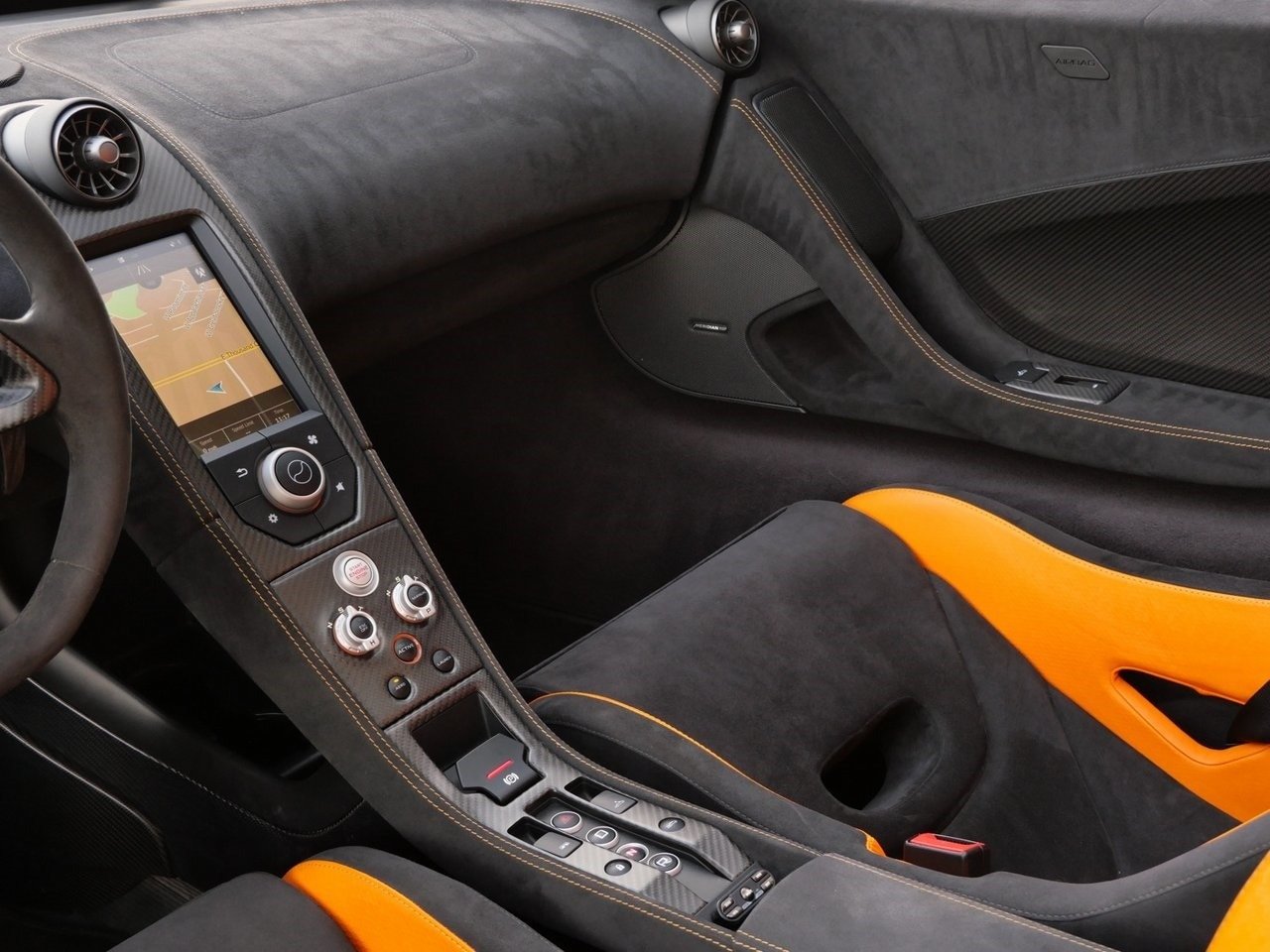 2016 McLaren 675LT For Sale (11)