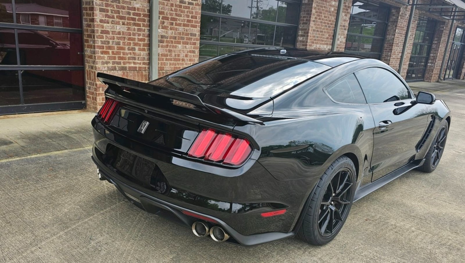 2019 Ford Shelby GT350 For Sale (16)