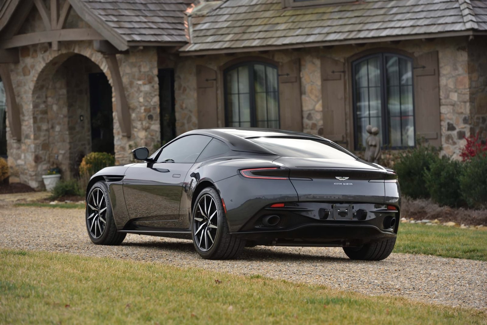 2020 Aston Martin DB11 For Sale (29)