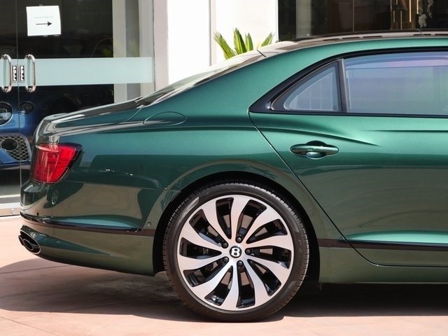 2021 Bentley Flying Spur V8 For Sale (17)