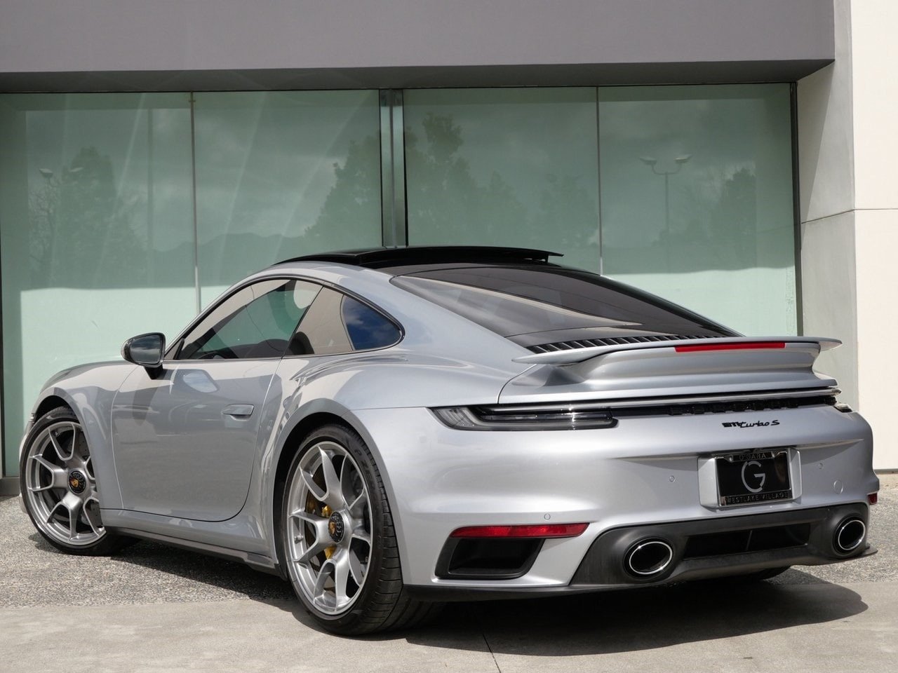 2022 Porsche 911 Turbo S For Sale (32)