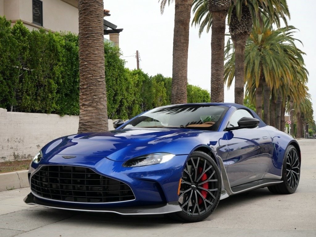 2023 Aston Martin Vantage V12 Roadster (14)