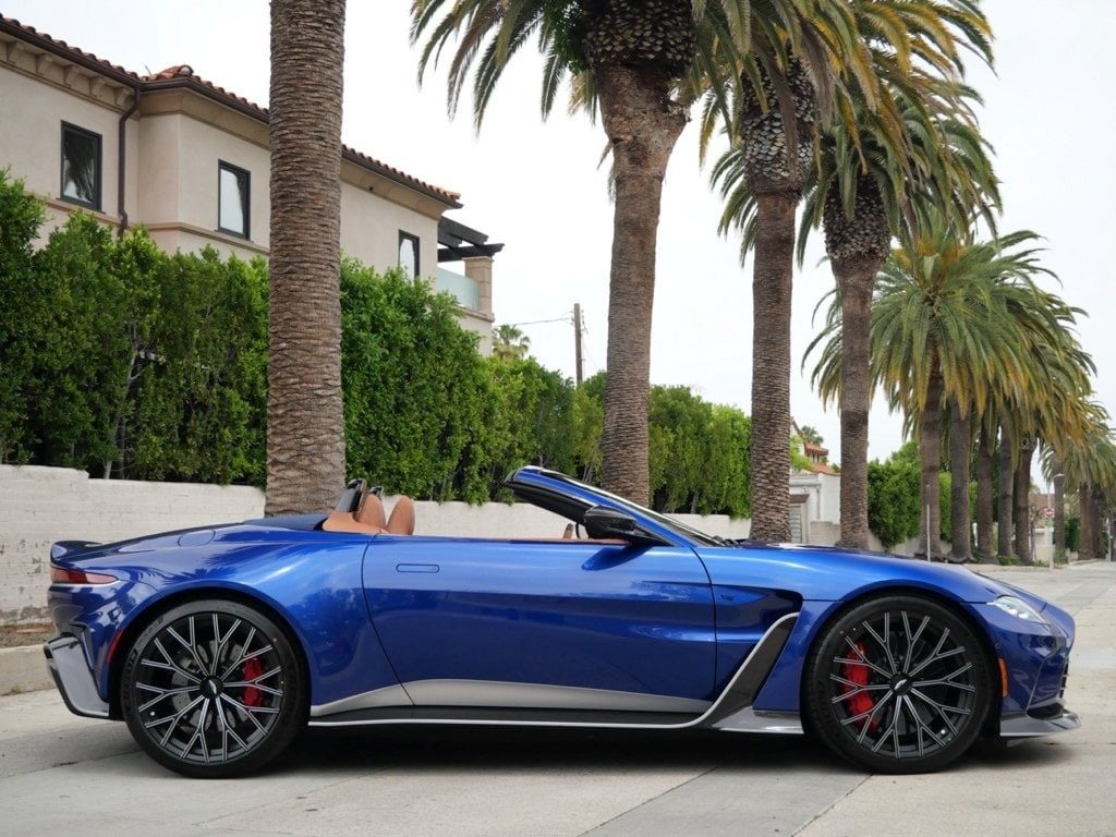 2023 Aston Martin Vantage V12 Roadster (16)