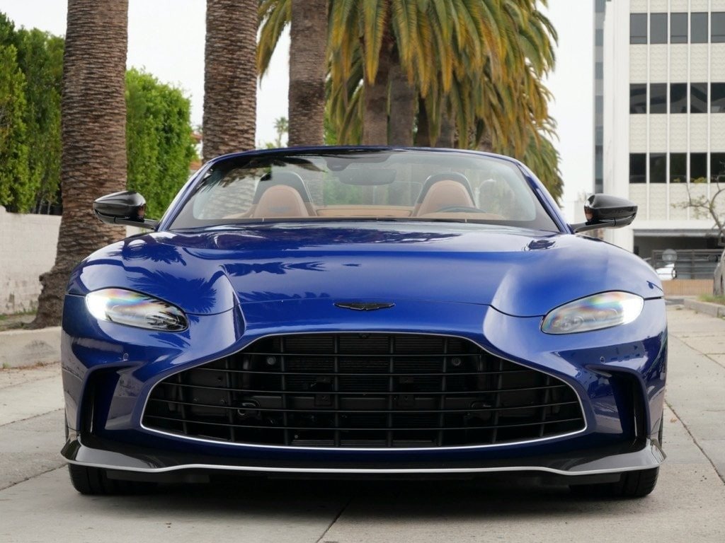 2023 Aston Martin Vantage V12 Roadster (29)