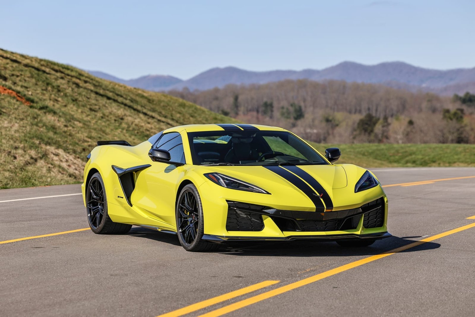 2023 Chevrolet Corvette Z06 3LZ Convertible (43)