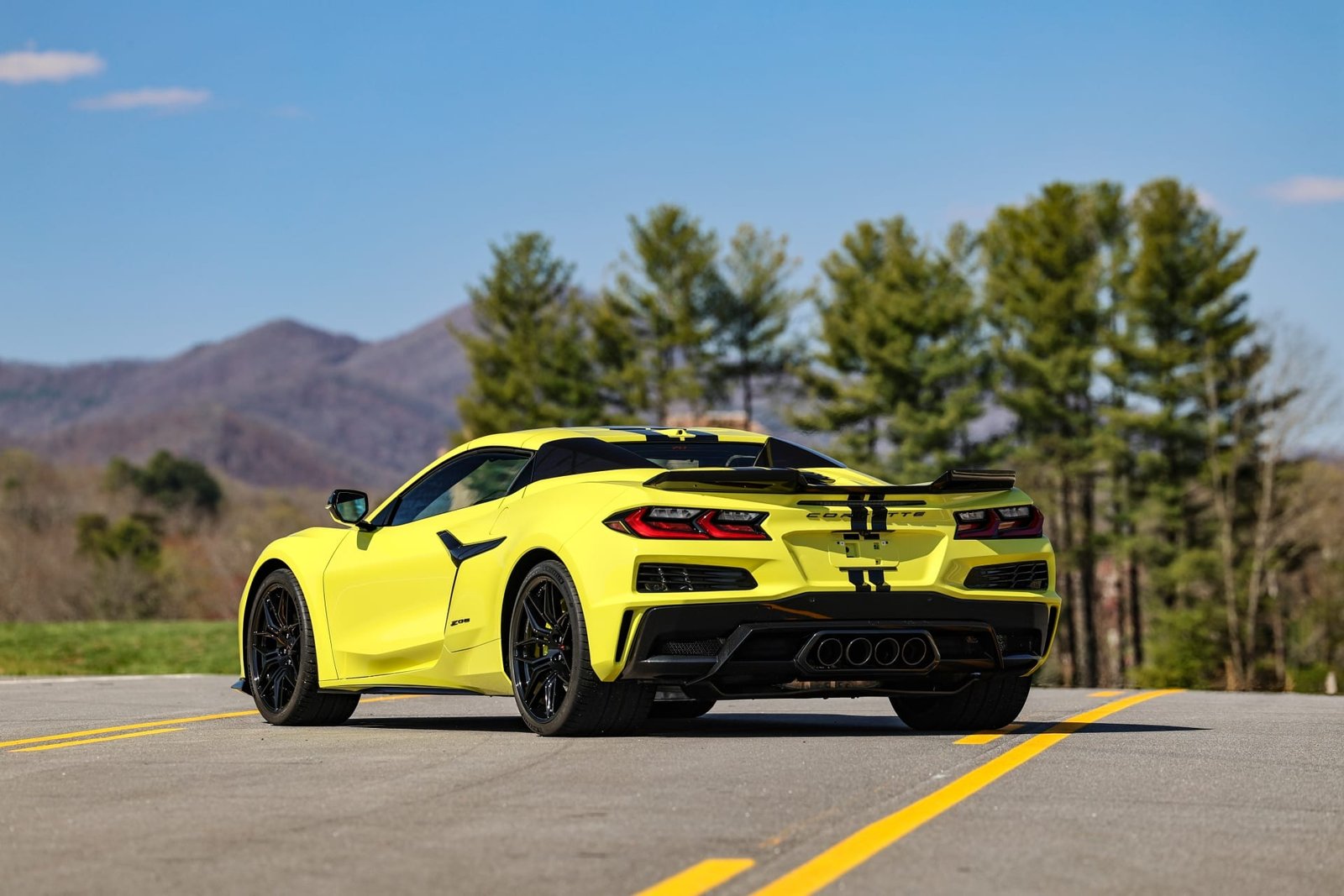 2023 Chevrolet Corvette Z06 3LZ Convertible (47)