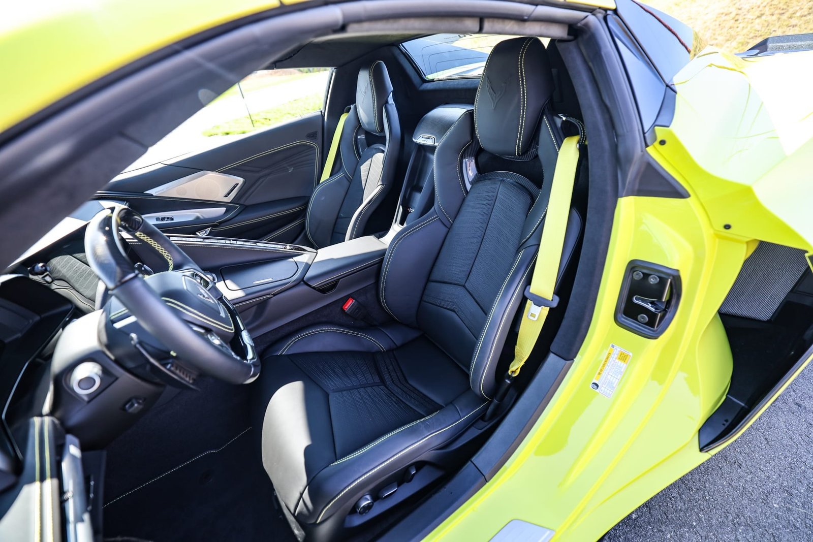 2023 Chevrolet Corvette Z06 3LZ Convertible (9)