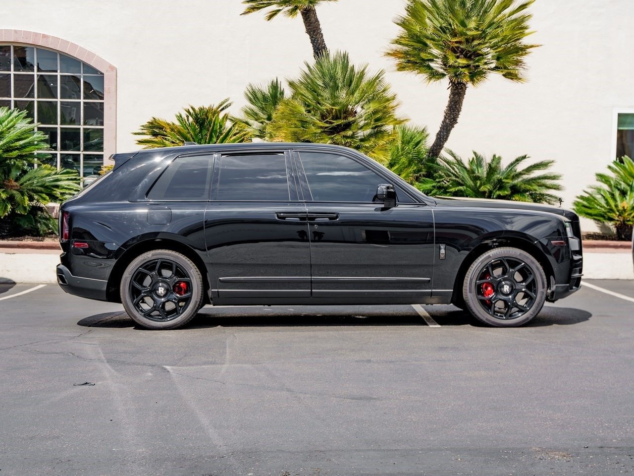 2023 Rolls-Royce Black Badge Cullinan (46)