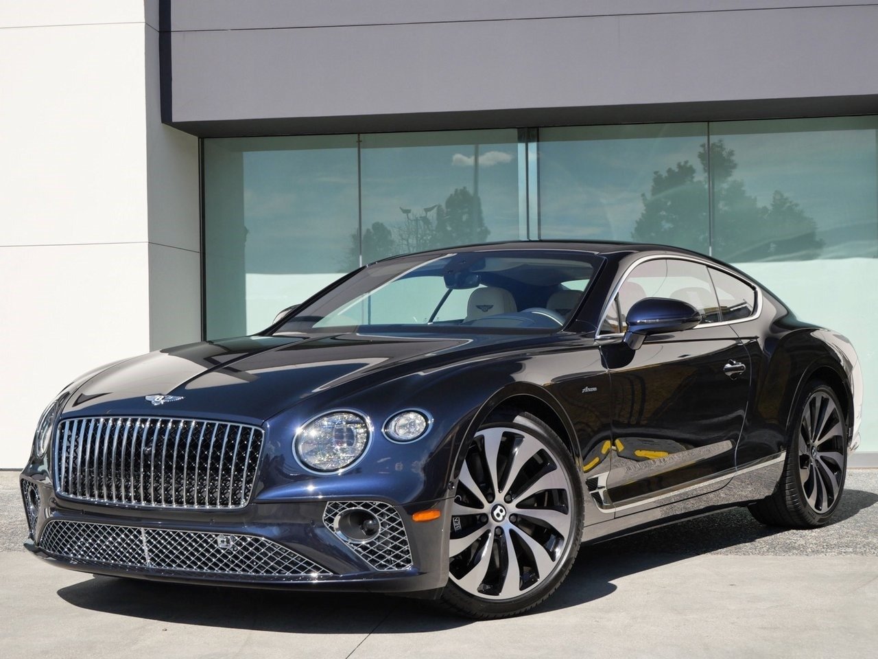 2024 Bentley GT Azure Coupe For Sale (23)