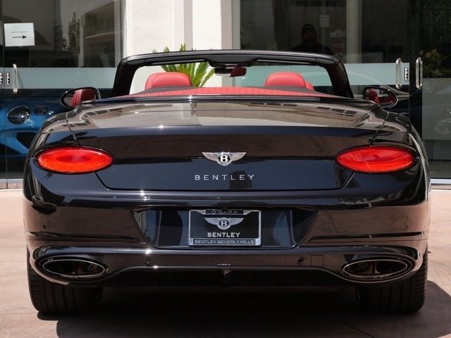 2024 Bentley GTC W12 Mulliner Convertible (1)