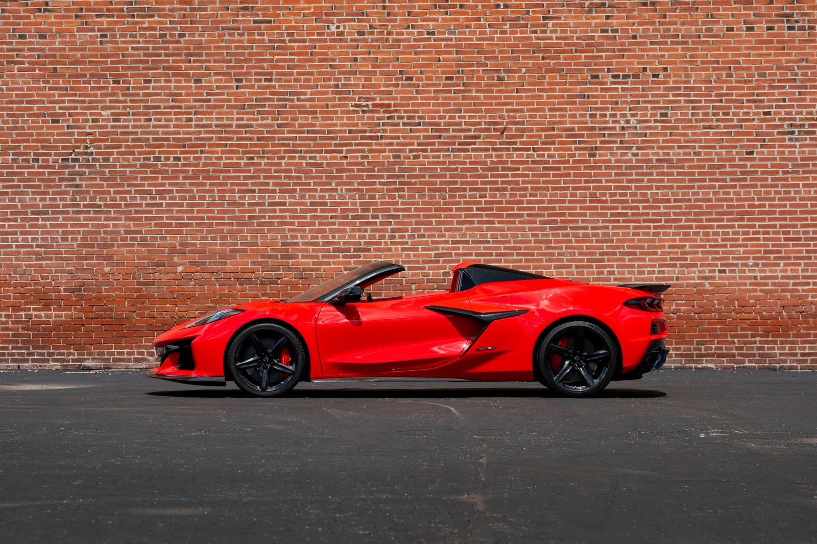 2024 Chevrolet Corvette E-Ray Convertible (32)