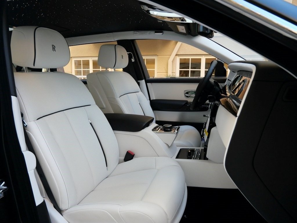 2024 Rolls-Royce Phantom EWB For Sale (13)