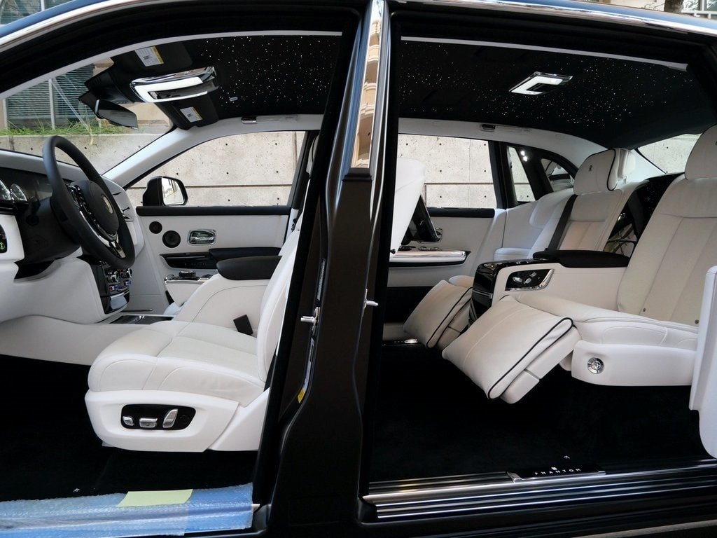 2024 Rolls-Royce Phantom EWB For Sale (23)