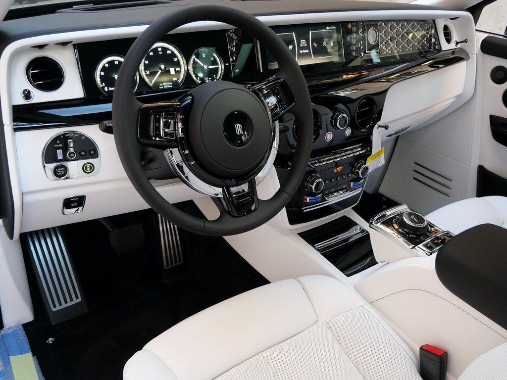 2024 Rolls-Royce Phantom EWB For Sale (25)