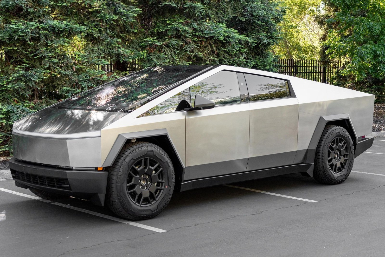 2024 Tesla Cybertruck For Sale