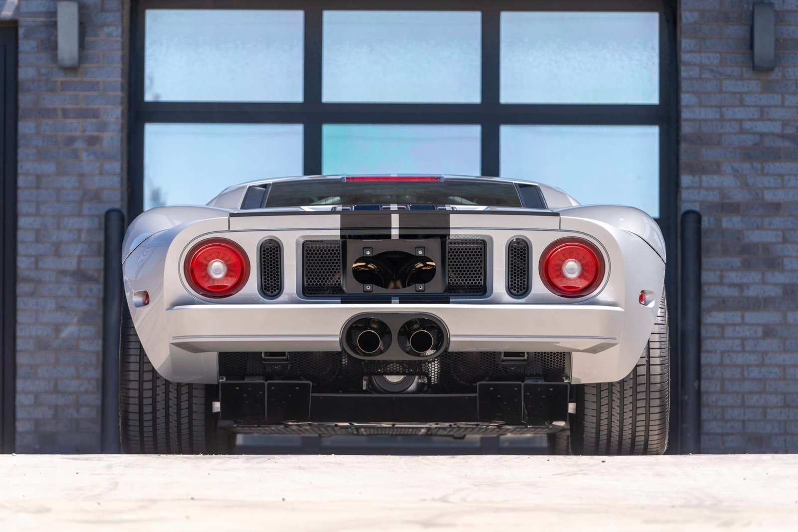 Buy 2005 Ford GT (36)