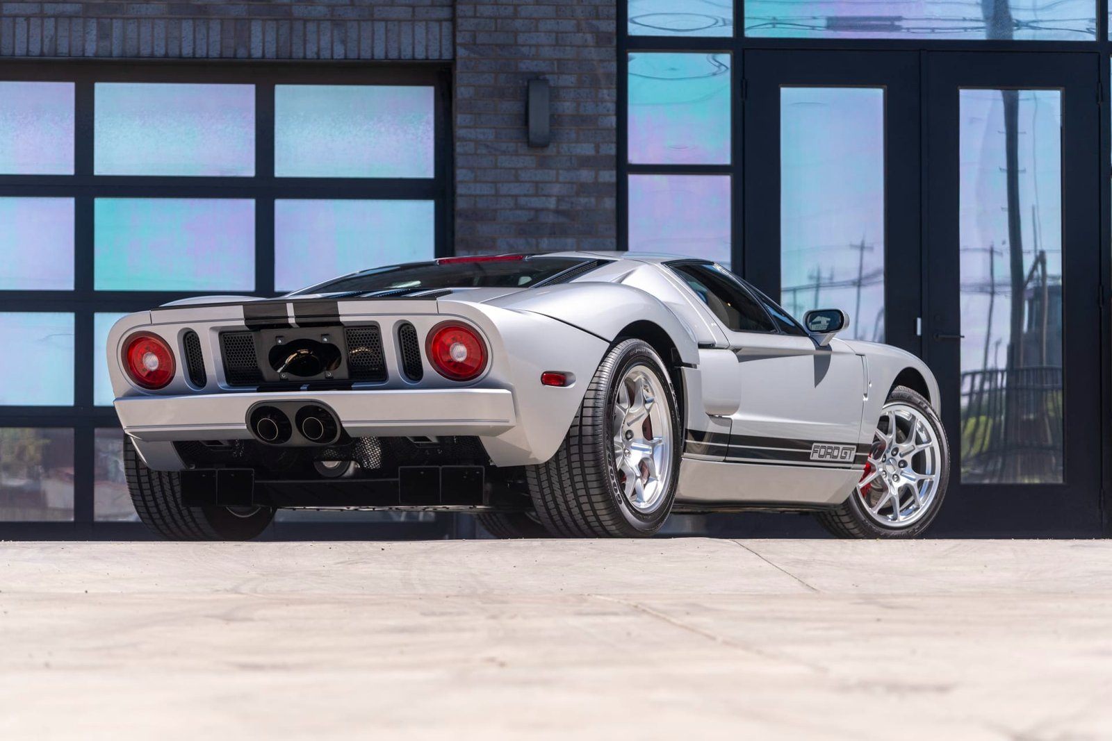 Buy 2005 Ford GT (38)