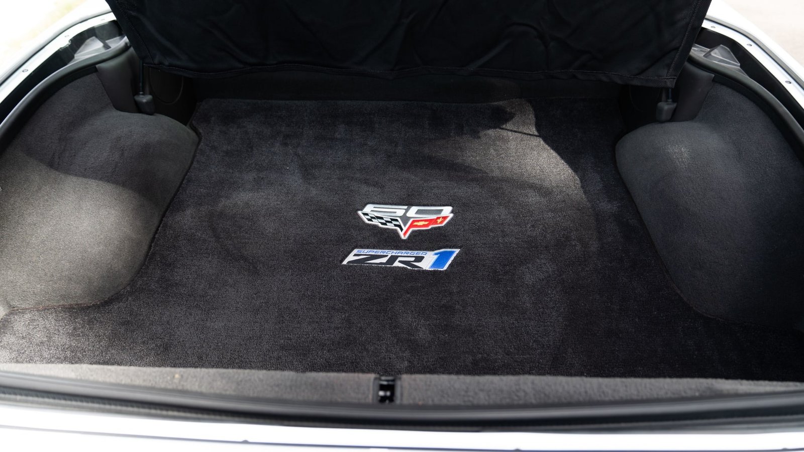 Buy 2013 Chevrolet Corvette ZR1 Coupe (8)
