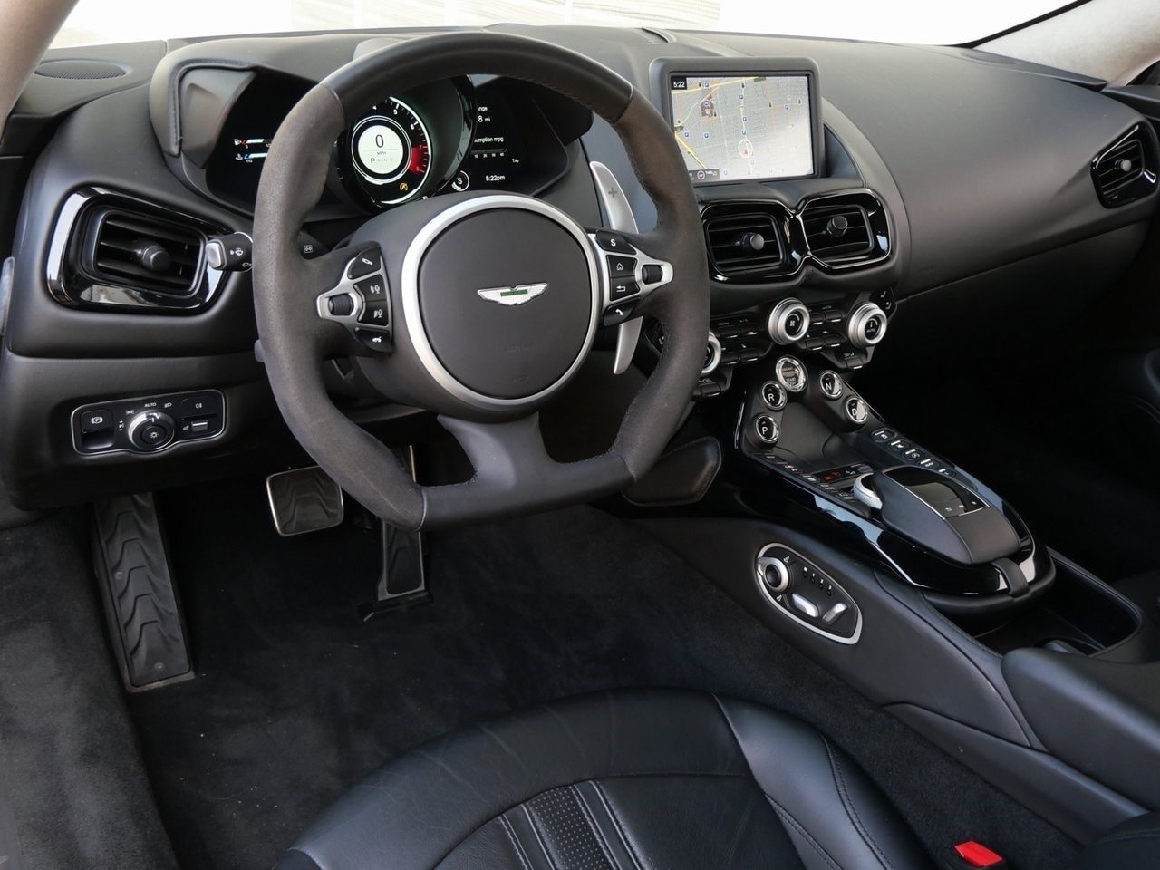 Buy 2020 Aston Martin Vantage Coupe (8)