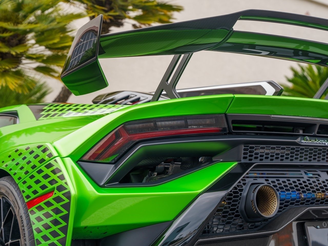 Buy 2022 Lamborghini Huracan STO Coupe (12)
